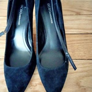 BCBGeneration pointy toe heel shoes